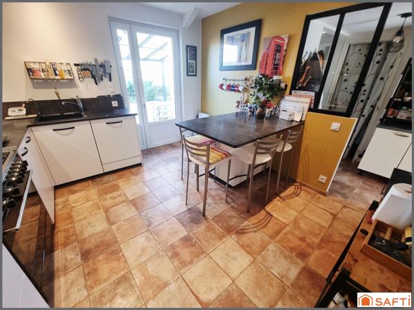 Charmante maison en pierre avec terrain arboré