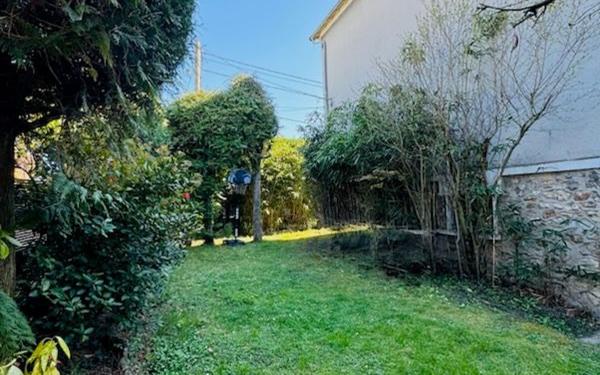 Maison à vendre    8 pièces • 139,76 m2 Chelles