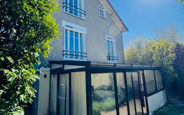 Maison à vendre    8 pièces • 139,76 m2 Chelles