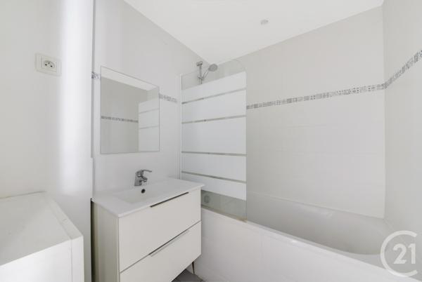 Appartement F2 à vendre  2 pièces - 44,57 m2 PARIS - 75015