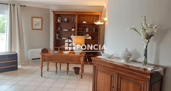 À vendre Maison 5 pièces 166 m² - Ghisonaccia 20240