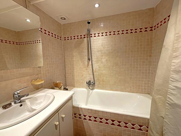 Maison 8 pièces - 250 m²