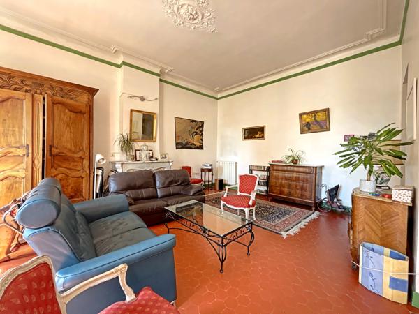 Maison 8 pièces - 250 m²