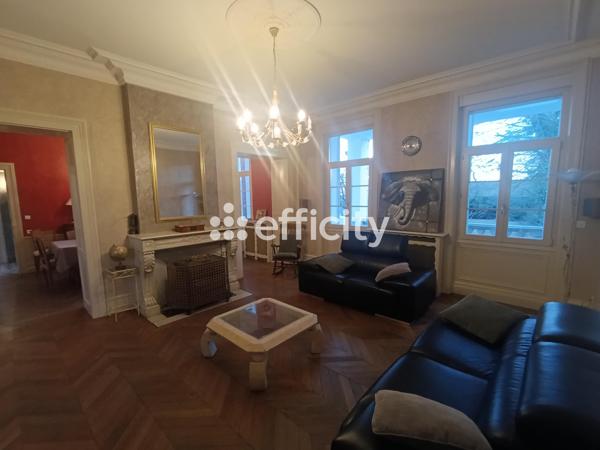 Maison 10 pièces - 274 m² Exclusivité efficity