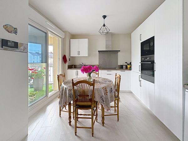 Appartement Angers Quartier Lutin- Victor Hugo, 4 pièces 82 m2, garage,véranda