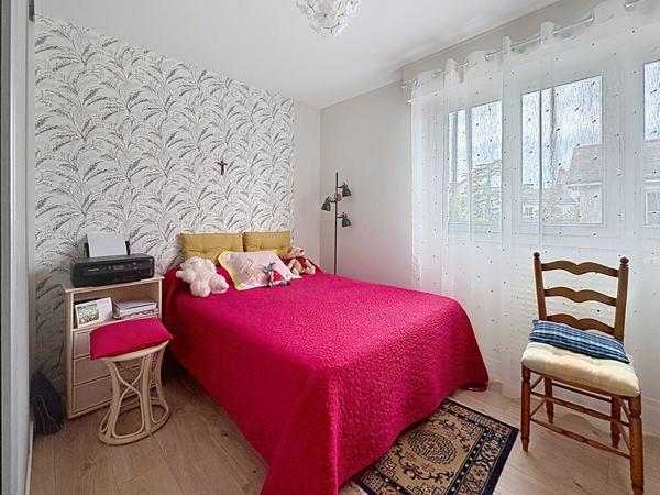 Appartement Angers Quartier Lutin- Victor Hugo, 4 pièces 82 m2, garage,véranda