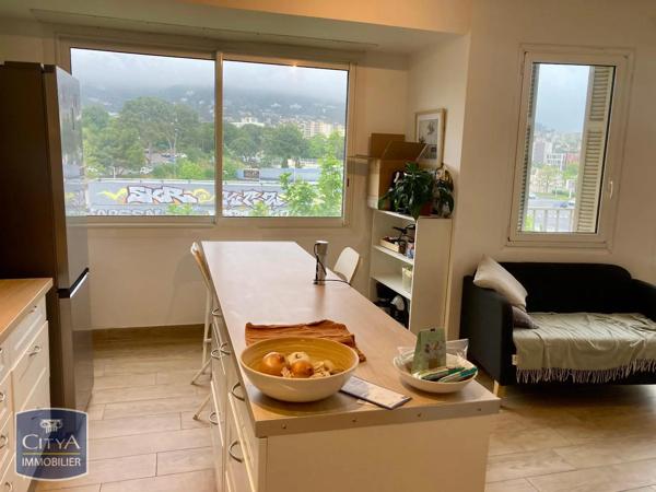 Appartement à louer 1 pièce 30m² Toulon (83000)