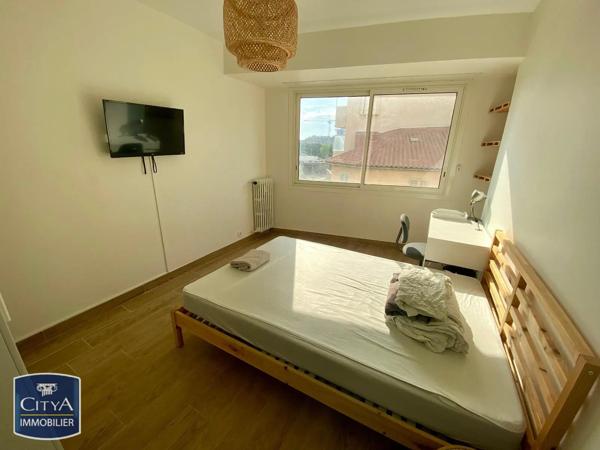 Appartement à louer 1 pièce 30m² Toulon (83000)