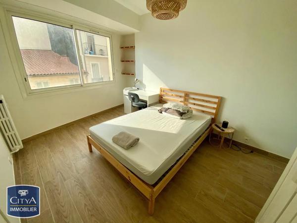 Appartement à louer 1 pièce 30m² Toulon (83000)