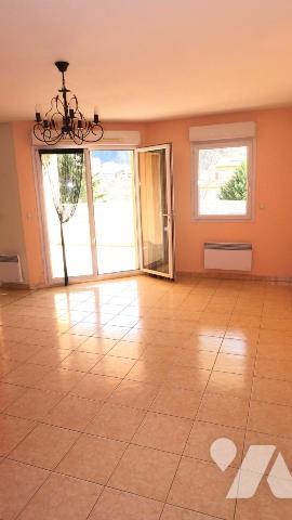 Appartement 3 pièces avec terrasse, garage et vue dégagée – Résidence sécurisée avec ascenseur