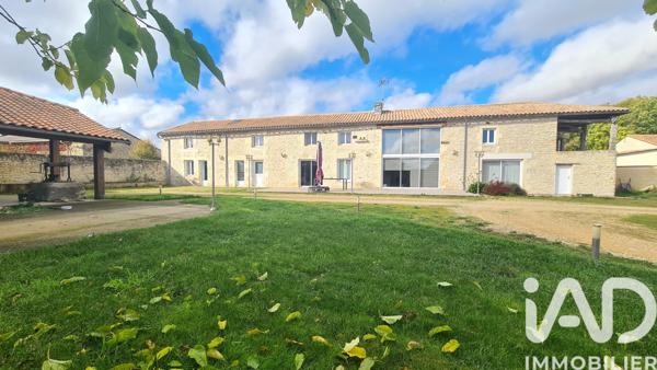 Maison à vendre 7 pièces 327 m² Champigny en Rochereau