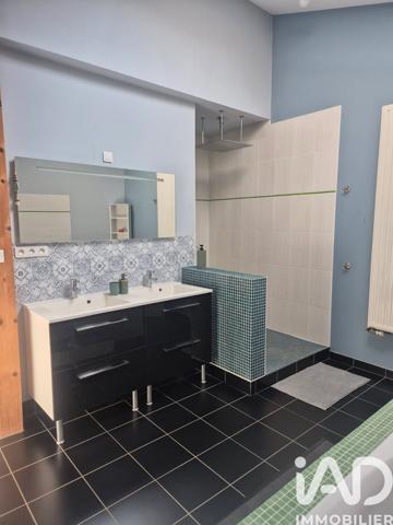 Maison à vendre 7 pièces 327 m² Champigny en Rochereau