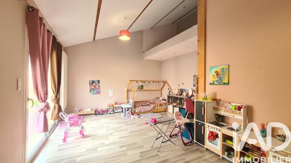 Maison à vendre 7 pièces 327 m² Champigny en Rochereau