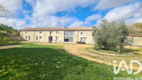 Maison à vendre 7 pièces 327 m² Champigny en Rochereau