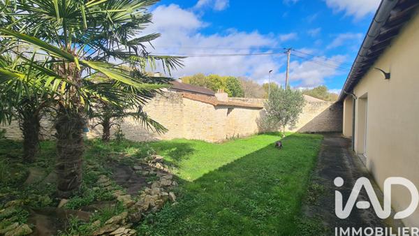Maison à vendre 7 pièces 327 m² Champigny en Rochereau