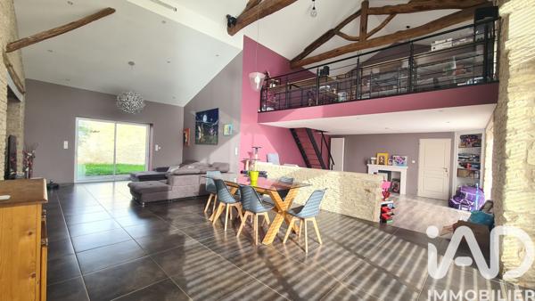 Maison à vendre 7 pièces 327 m² Champigny en Rochereau