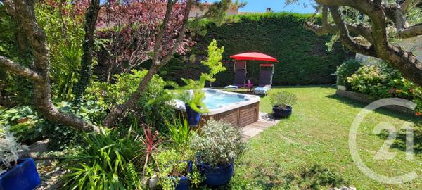 Maison à vendre  5 pièces - 140 m2 ST SATURNIN LES AVIGNON - 84