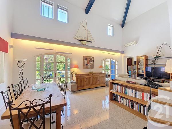 Maison à vendre  5 pièces - 140 m2 ST SATURNIN LES AVIGNON - 84