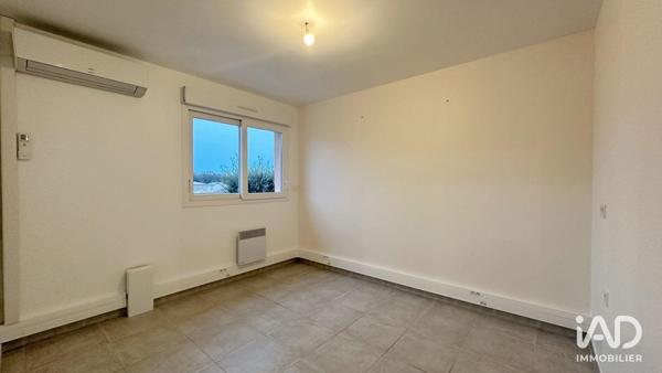 Location local d’activité 58 m² Robion