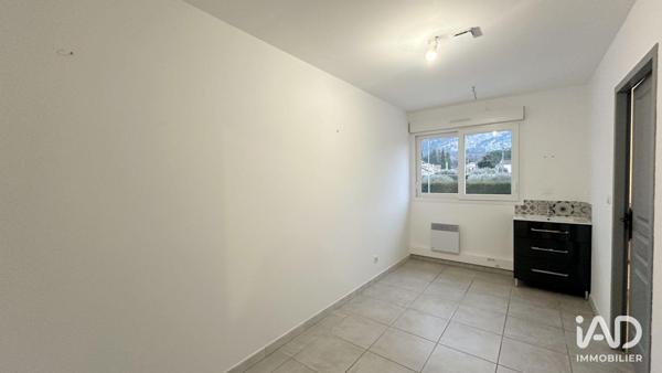Location local d’activité 58 m² Robion