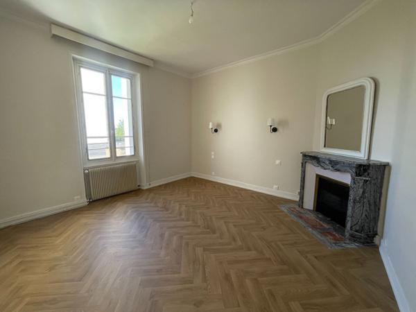 Appartement DUPLEX 3 pièces 97.18 m2 - rénové récemment