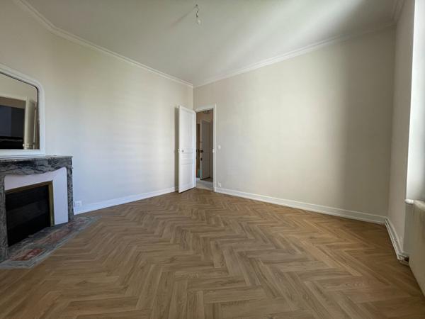 Appartement DUPLEX 3 pièces 97.18 m2 - rénové récemment