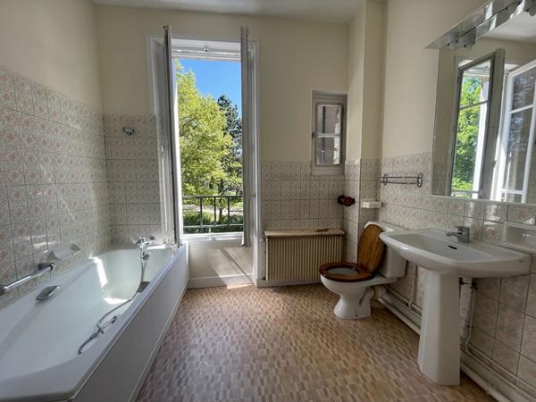 Appartement DUPLEX 3 pièces 97.18 m2 - rénové récemment