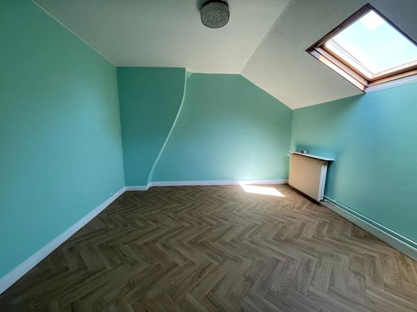 Appartement DUPLEX 3 pièces 97.18 m2 - rénové récemment