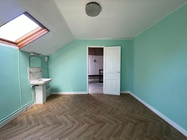 Appartement DUPLEX 3 pièces 97.18 m2 - rénové récemment