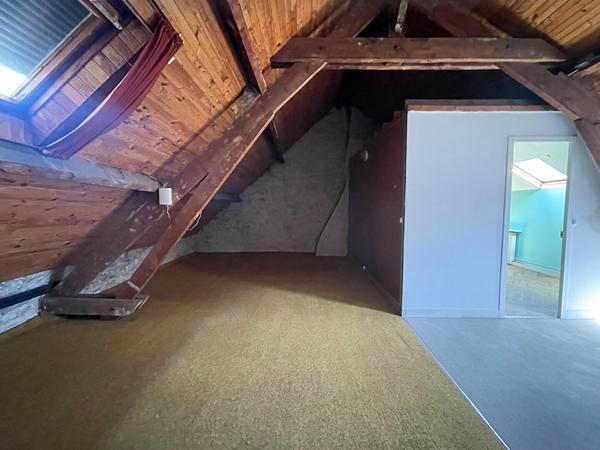 Appartement DUPLEX 3 pièces 97.18 m2 - rénové récemment
