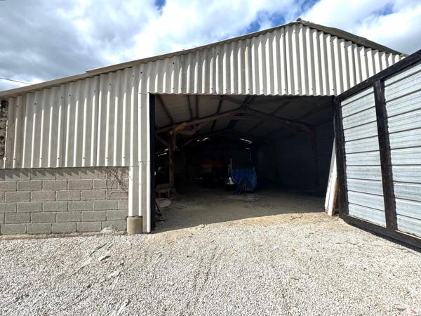 Longère rénovée avec dépendances – Les Veys