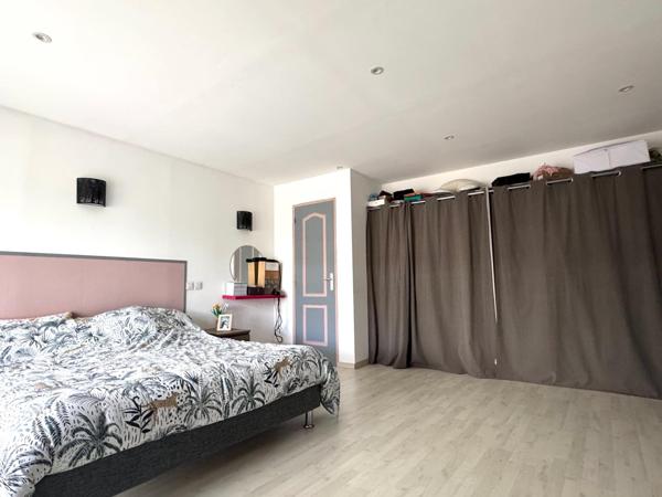 Longère rénovée avec dépendances – Les Veys