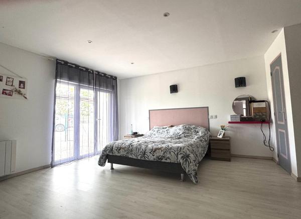 Longère rénovée avec dépendances – Les Veys