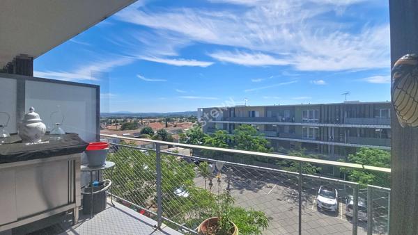 Appartement 2 pièces avec terrasse et parking