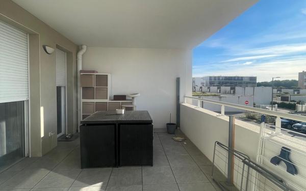 Appartement à louer    4 pièces •  Miramas