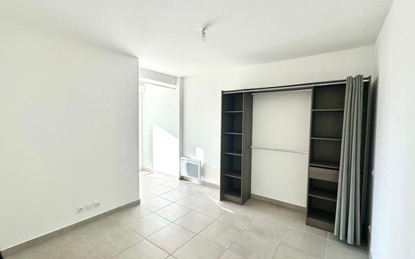 Appartement à louer    4 pièces •  Miramas