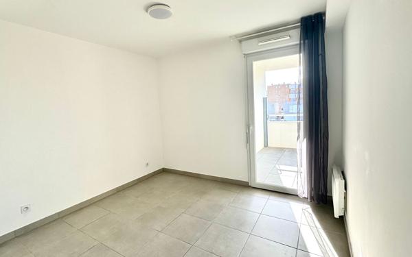 Appartement à louer    4 pièces •  Miramas