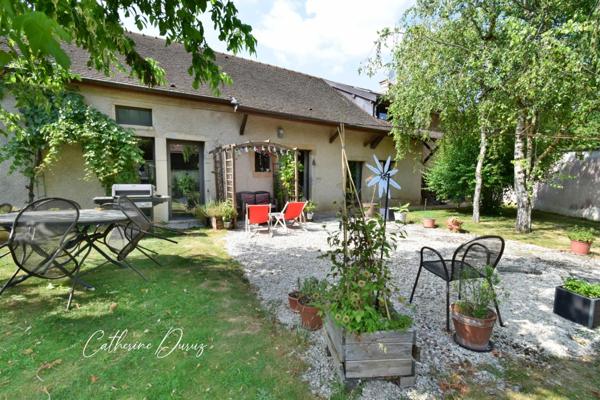 Maison à vendre 7 pièces 190 m2 -Dijon Sud Ouest 12 km - 5 chambres - garages - terrain de 398 m2