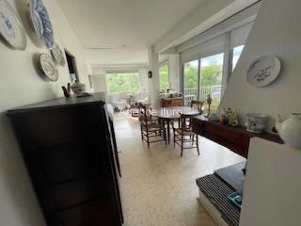 Appartement - Oloron-sainte-marie - Réf.:205407 OLORON CENTRE-VILLE - GRAND APPARTEMENT T5 DE CARACTERE AVEC TERRASSE COUVERTE ET VUE SUR LE GAVE -