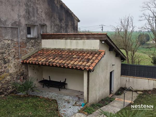 A Vendre Maison en pierre rénovée de 86 m² avec jardin et dépendances au coeur de Mézin