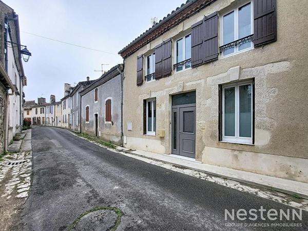 A Vendre Maison en pierre rénovée de 86 m² avec jardin et dépendances au coeur de Mézin