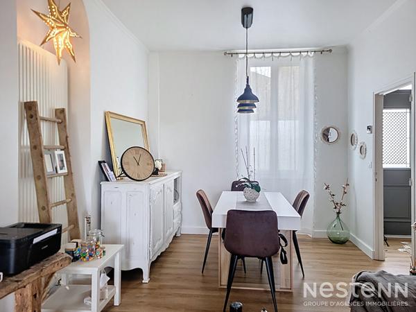 A Vendre Maison en pierre rénovée de 86 m² avec jardin et dépendances au coeur de Mézin