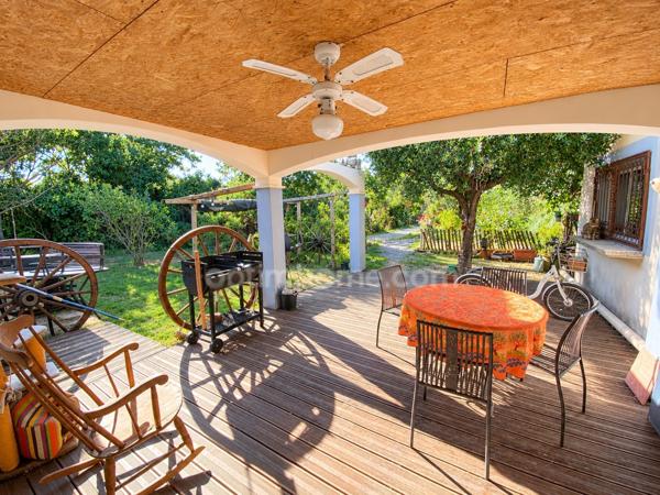 Propriété 5 pièces 178m2 avec piscine sur terrain de 1,4H à MEZE (34)