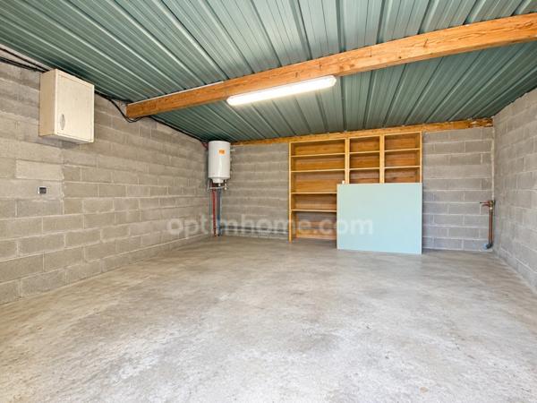 Propriété 5 pièces 178m2 avec piscine sur terrain de 1,4H à MEZE (34)