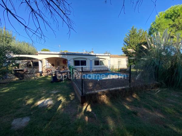 Propriété 5 pièces 178m2 avec piscine sur terrain de 1,4H à MEZE (34)