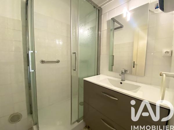 Location appartement 4 pièces 67 m² Vaison-la-Romaine