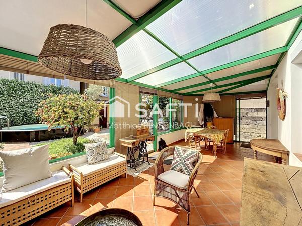 Maison clé en main avec véranda et piscine