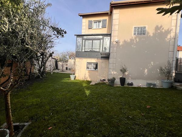 Maison Les Pavillons Sous Bois 5 pièce(s)