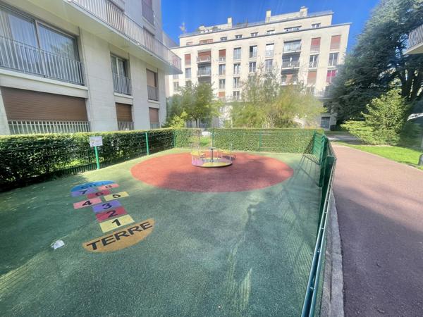 Appartement 6 pièces - 118 m² Exclusivité efficity