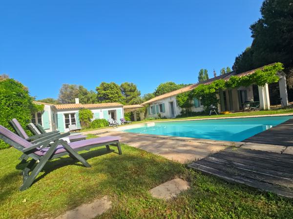 Maison
         11 pièces
        - 262 m² Bien prestige